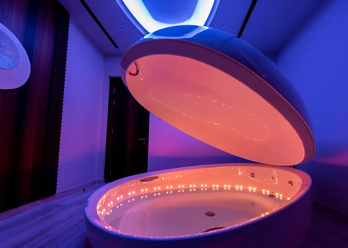 Adams Beach Hotel&Spa